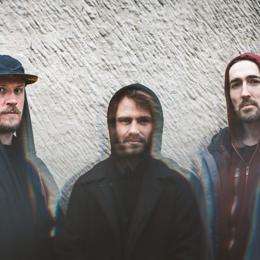 64cd0093cc375 4037688802